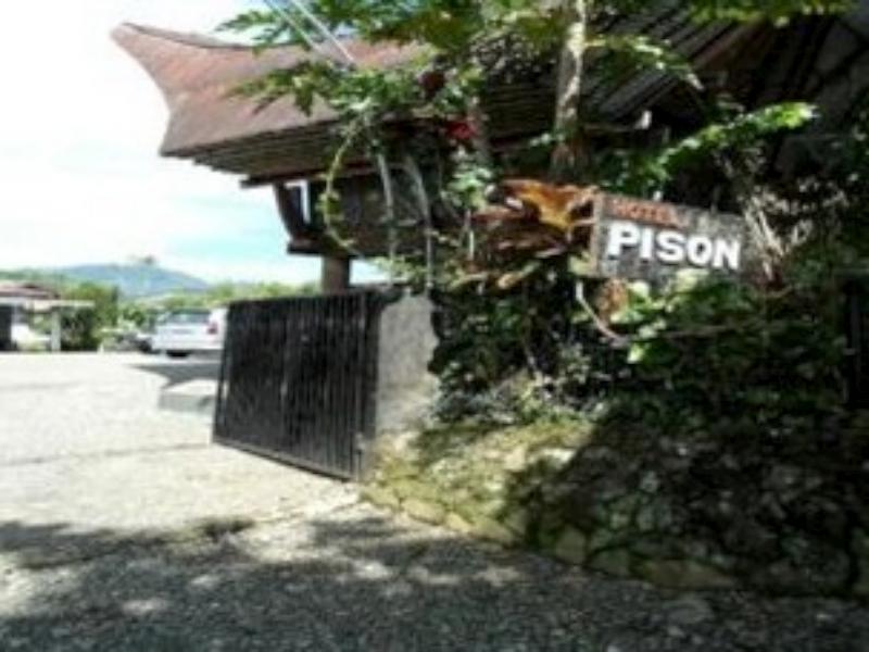 Hotel Pison Rantepao Exterior foto